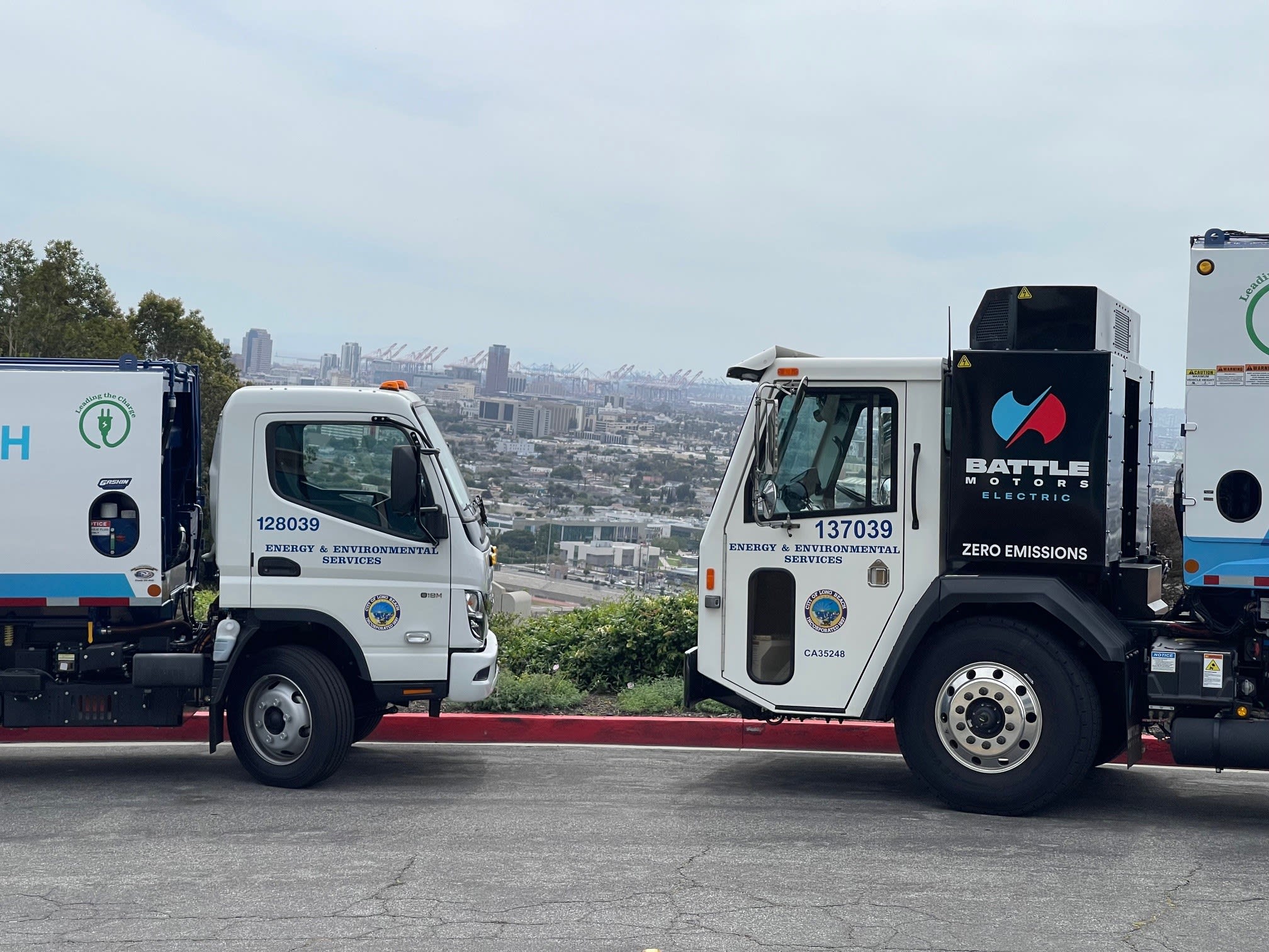 あい Long Beach Debuts First Electric Refuse Trucks in Fleet Pilot