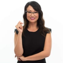 Headshot of Sheue Pella