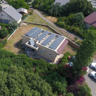 Shedding Light on Solar Tax Credits for Your Beauty Business