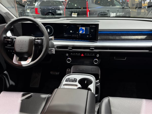 Hyundai interior car shot LA Auto Show