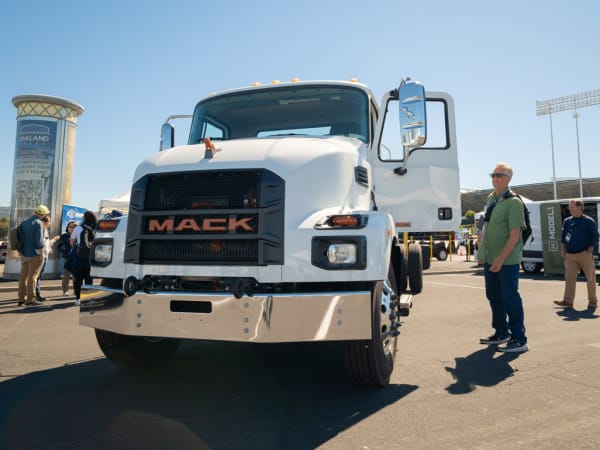 White Mack MD Electric medium-duty truck
