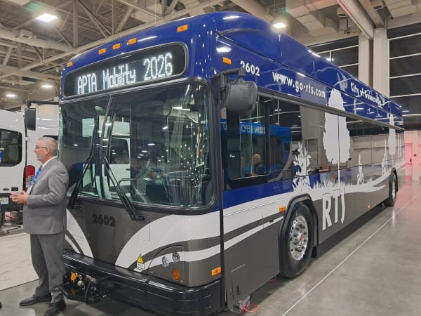 A Gillig RTS bus