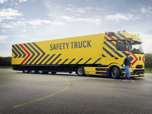 Mercedes-Benz 130 years of trucking. 