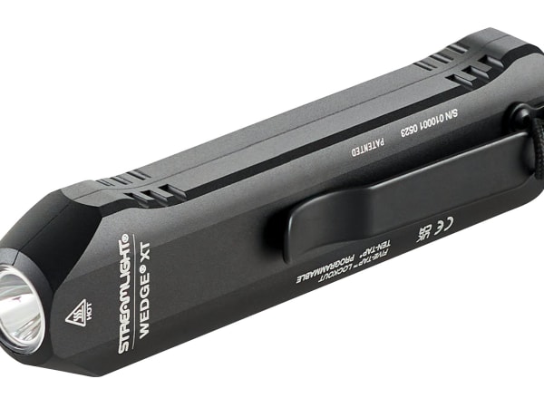 POLICE Product Test: Streamlight Wedge XT EDC Flashlight | Police