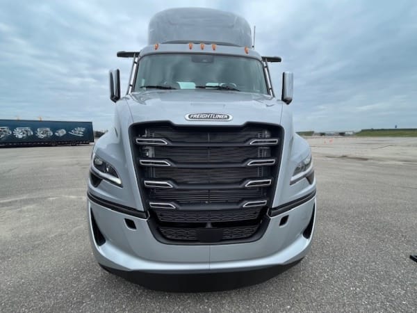 2025 Freightliner Cascadia.