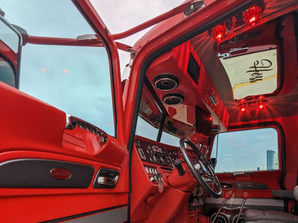 2019 Peterbilt Model 389 interior.