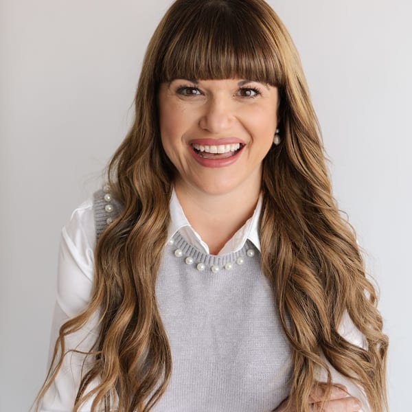 Headshot of Kim Kutchback