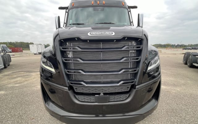 2025 Freightliner Cascadia.