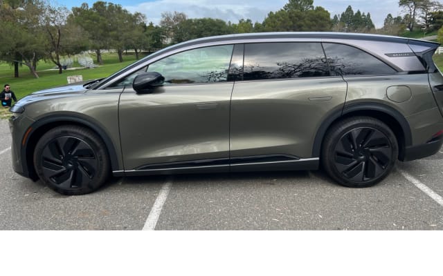Outdoor side view of Lucid Gravity.