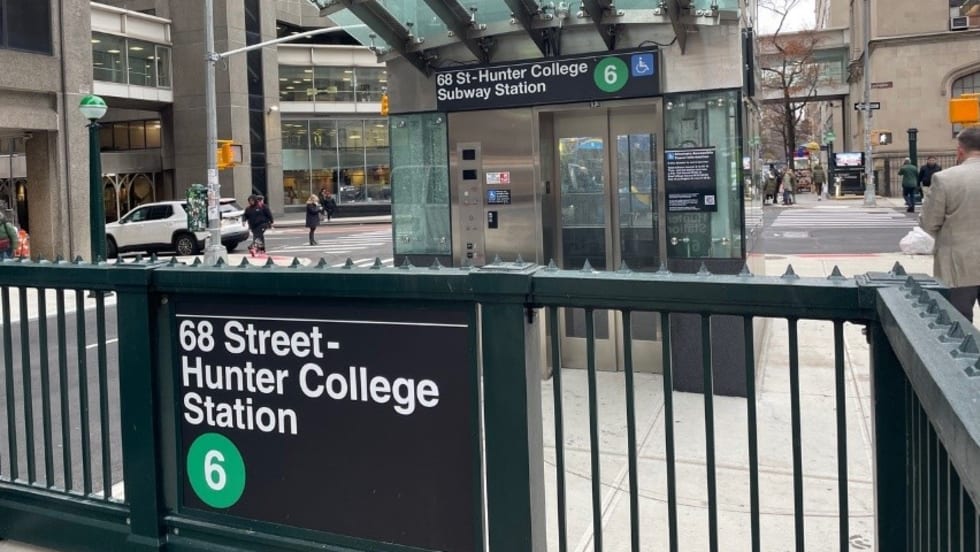 Hunter College Subway Entrance