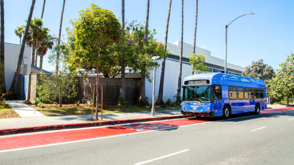 A Santa Monica, California, Big Blue Bus at a bus stop.