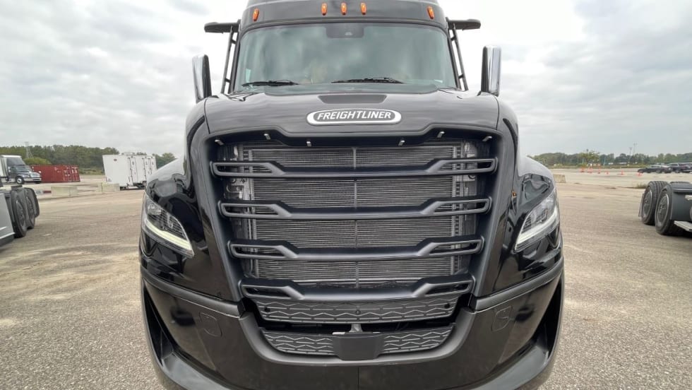2025 Freightliner Cascadia.