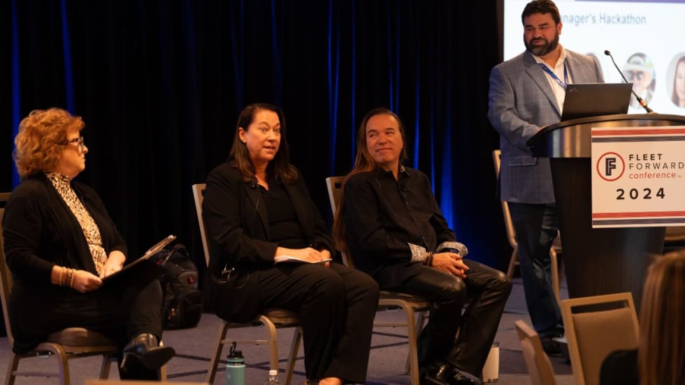 A group of fleet managers share hacks at a seminar during Fleet Forward Conference 2024.