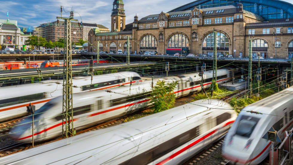 An overview of busy rail lines outside Hamburg Station.