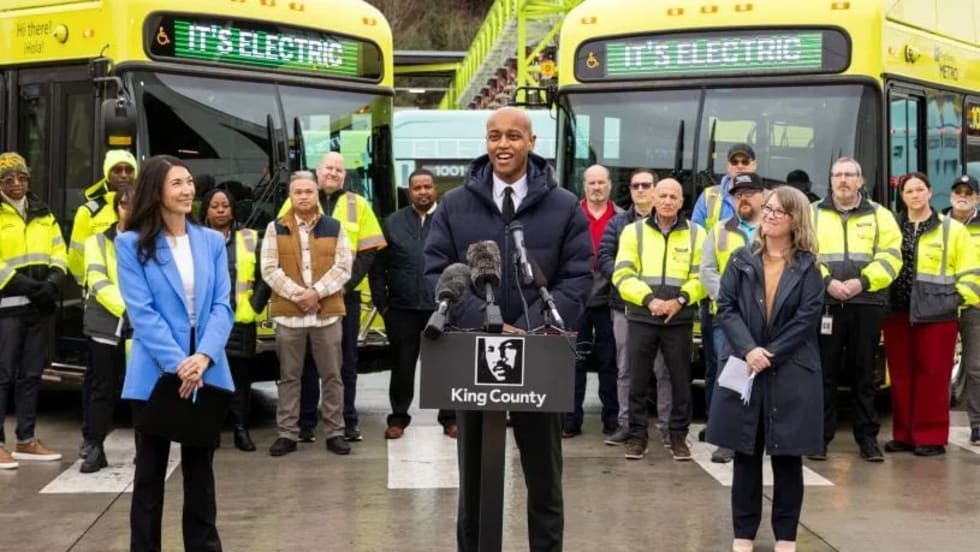 King County Metro electric buses made by GILLIG.