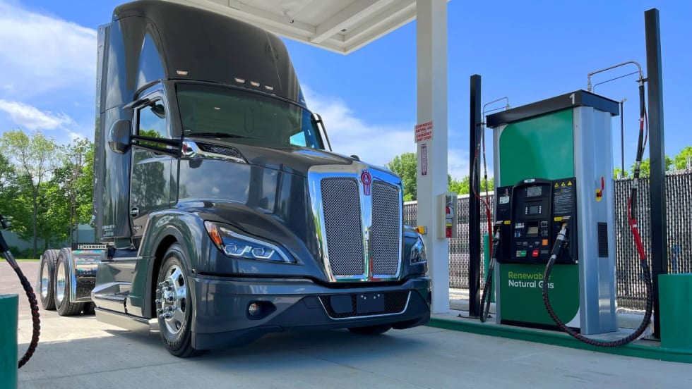 Kenworth T680 Class 8 truck.