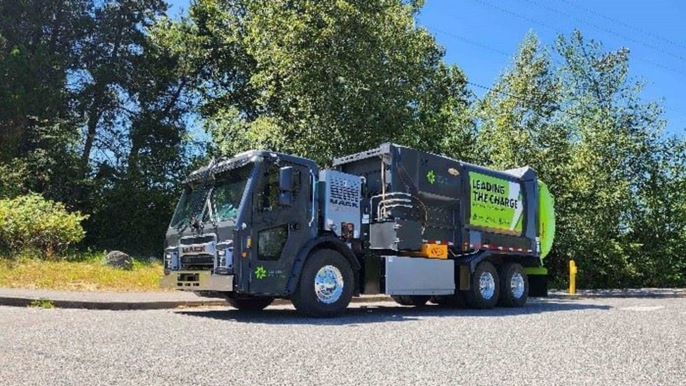 Mack LR Electric refuse truck.