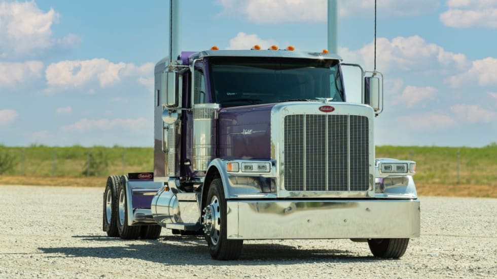 2025 Peterbilt Model 589.