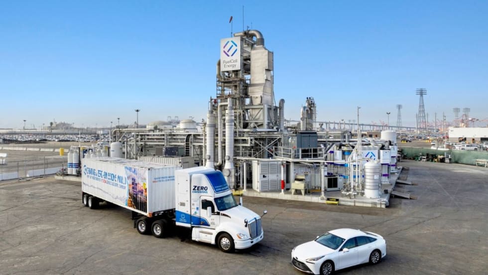 Toyota-Kenworth Tri-gen power.