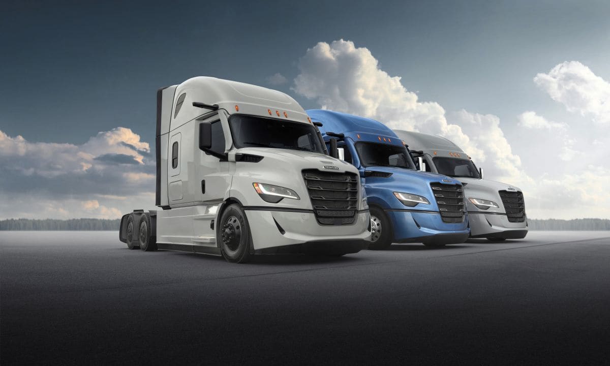 Freightliner Cascadia Receives Prestigious Design Award