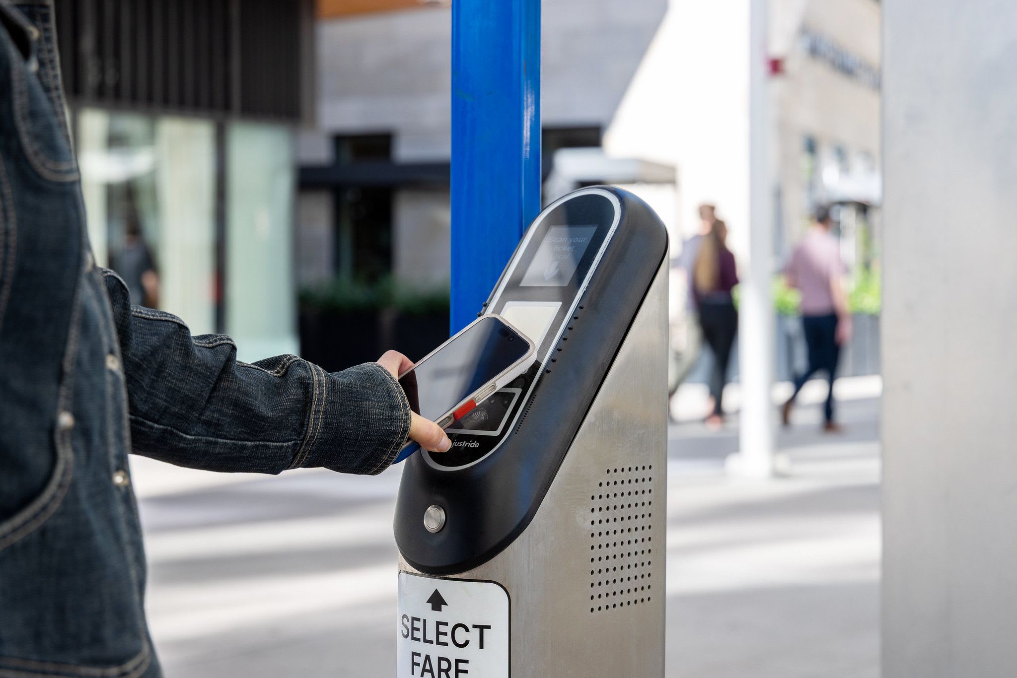 Denver's RTD Sees Strong Early Adoption of Tap-n-Ride Fare System
