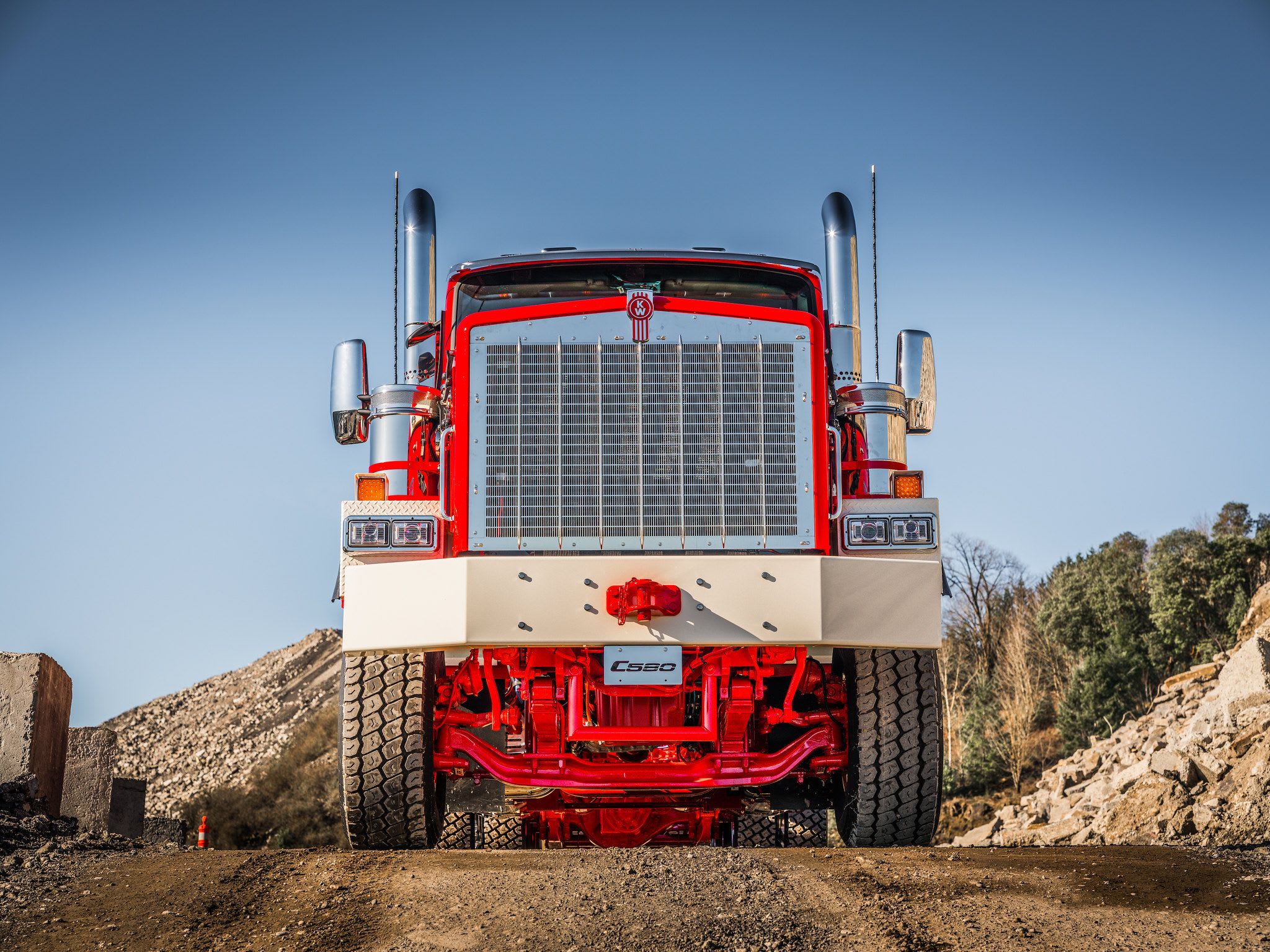 Kenworth Unveils C580 Extreme-Duty Truck at ConExpo