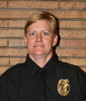 Iowa Officer Shot in Face by Suicidal Suspect
