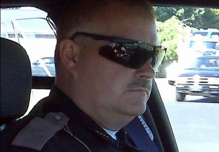 Ky. Deputy Collapses at School