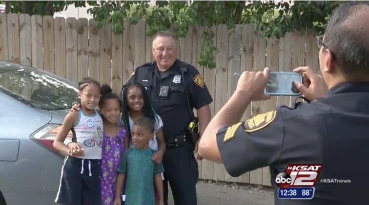 Video: San Antonio Officer Saves Children from Apartment Fire
