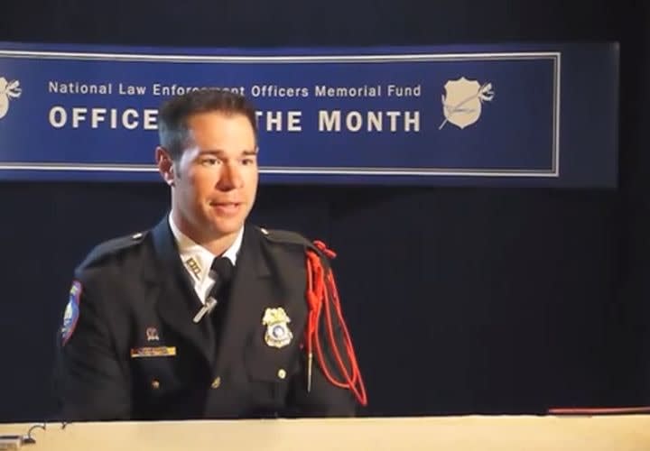 Pfc Damon Reeves Recovering from a Rifle-Wielding Suspect | Police Magazine