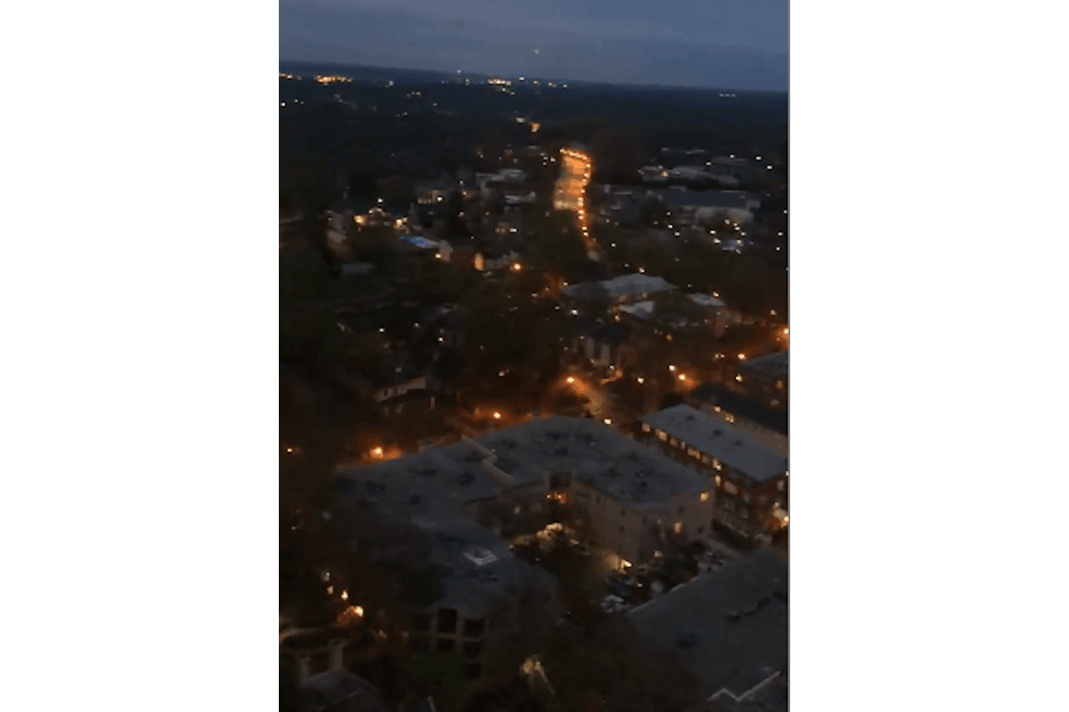 Video: Midtown Atlanta Residents Cheer First Responders Dealing with Coronavirus