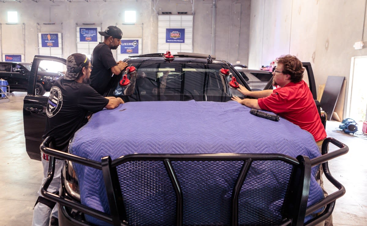 Armoring Police Vehicle Glass for Ambush Protection