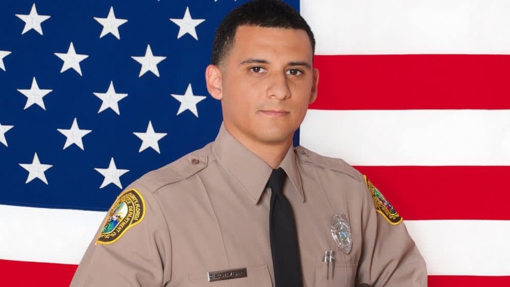 Miami-Dade Detective Dies Days After Shooting