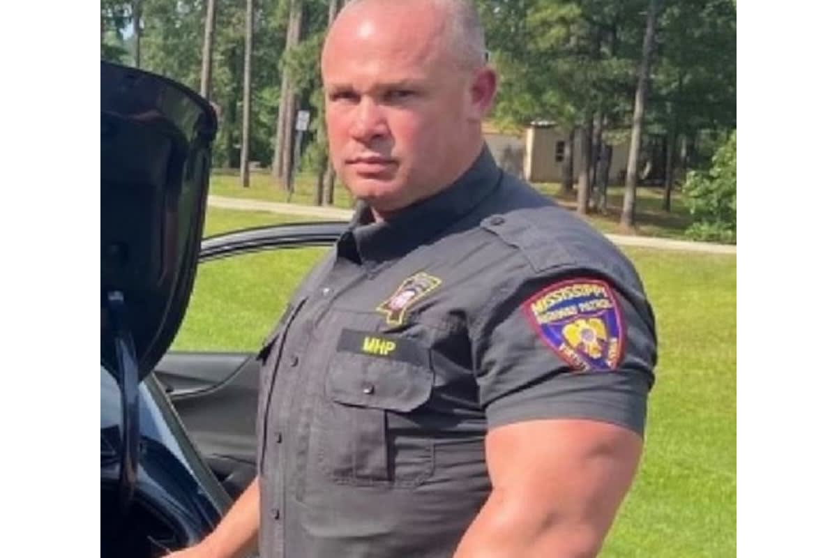 MS Trooper Struck by Vehicle and Killed