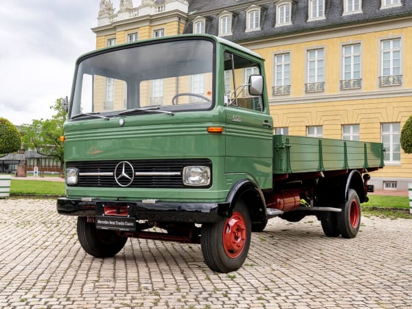 Mercedes-Benz 130 years of trucking. 