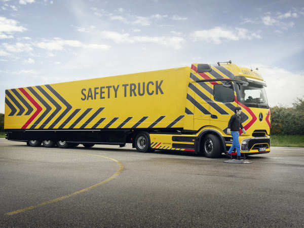 Mercedes-Benz 130 years of trucking. 