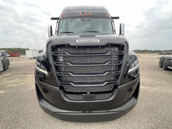 2025 Freightliner Cascadia.
