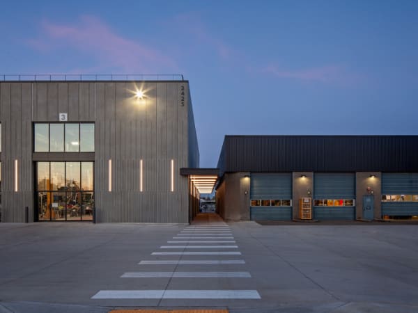 Exterior image of C-TRAN's campus expansion bus maintenance facility.