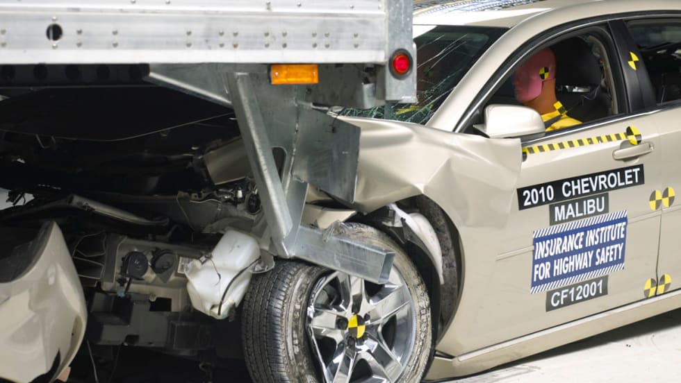 Test car crashed into a trailer rear underride guard