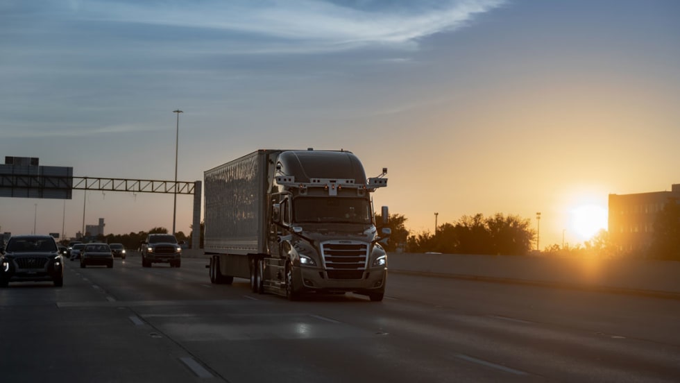 Autonomous Bot Auto tractor-trailer on Texas Highway