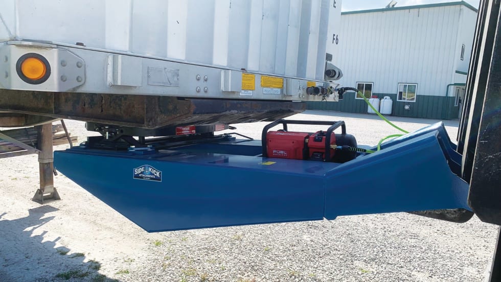 Sidekick fifth-wheel attachment for forklifts. 