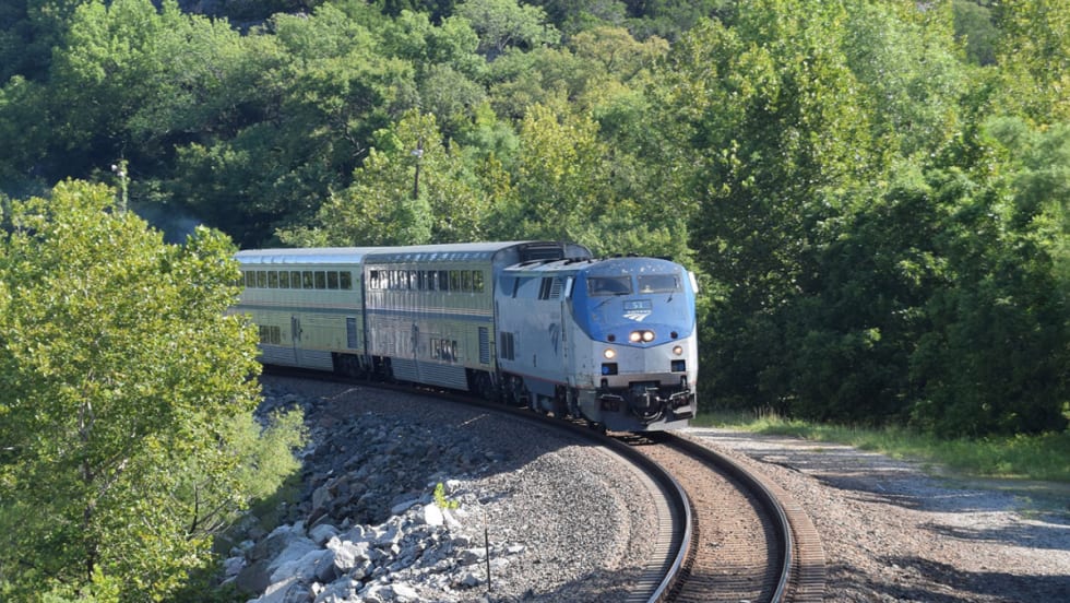 The Amtrak Heartland Flyer on tracks.