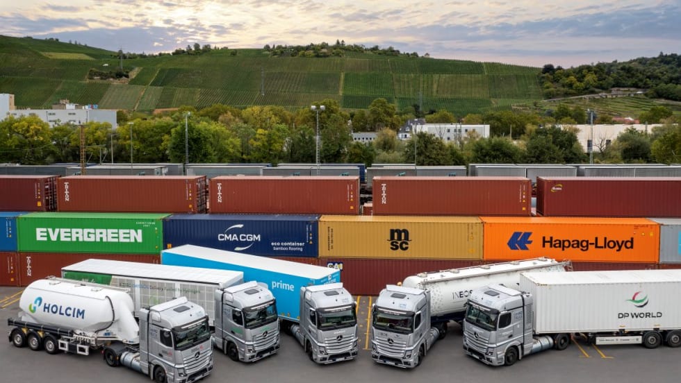 Daimler GenH2 trucks.