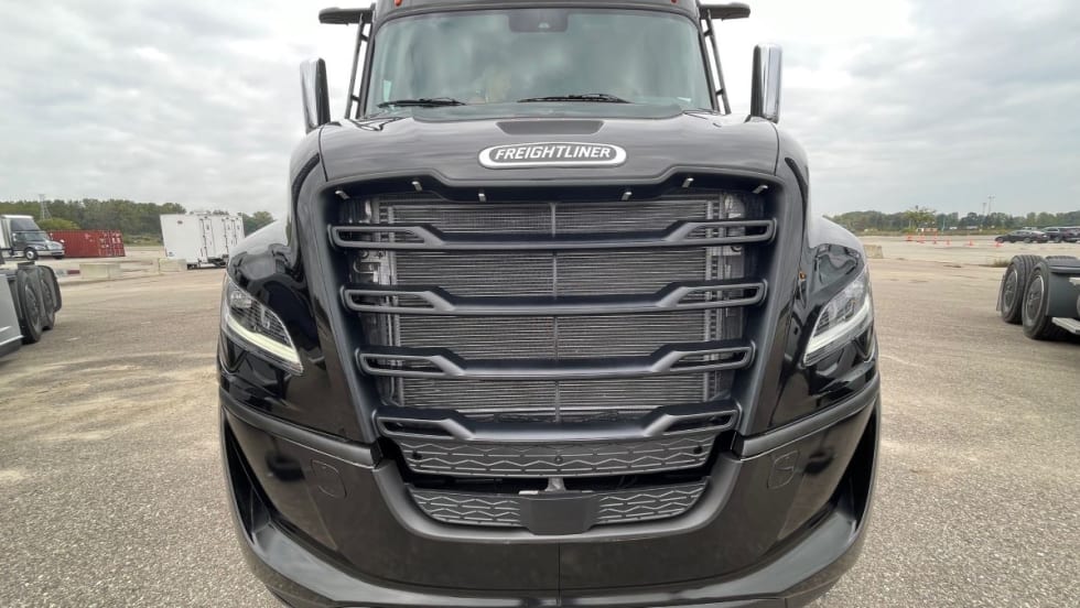2025 Freightliner Cascadia.