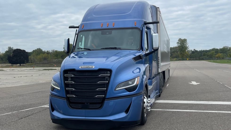 2025 Freightliner Cascadia.
