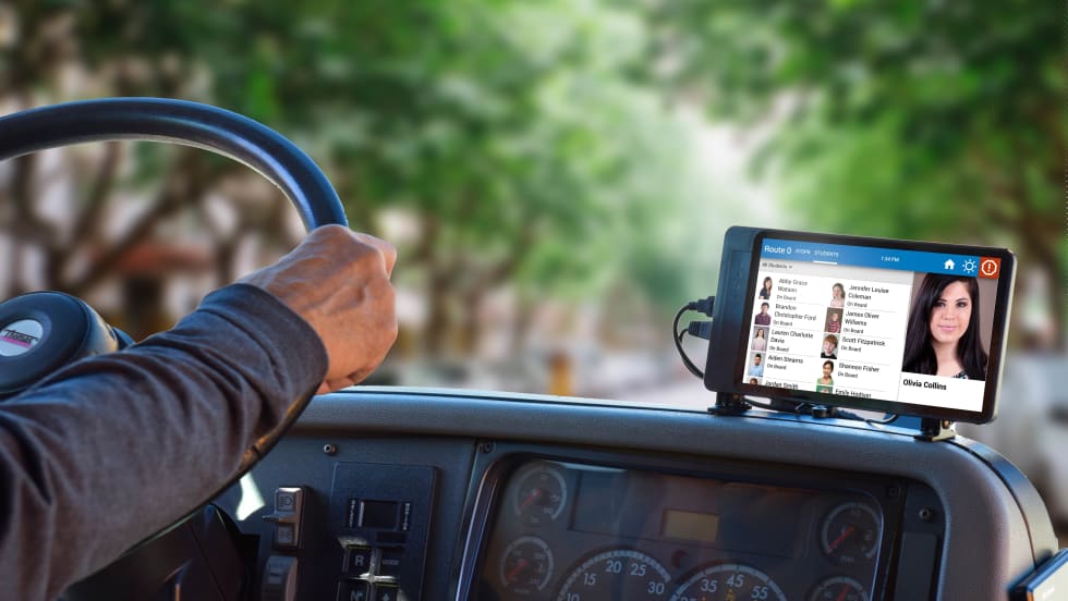 Transportant tablet on dashboard