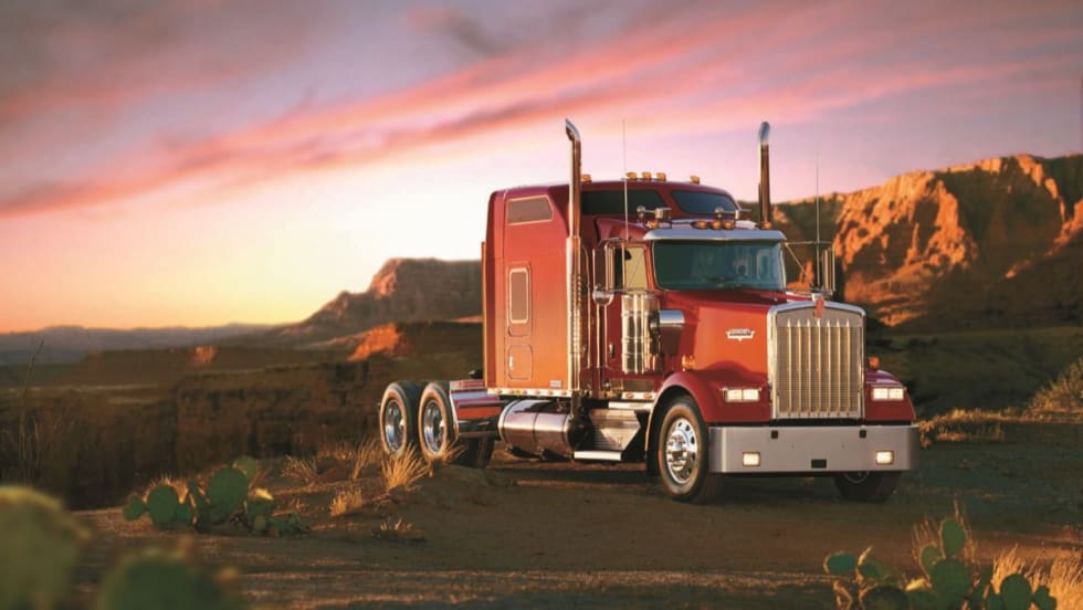 Kenworth W900.