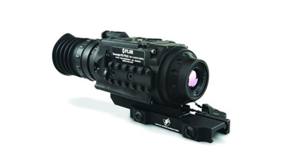 FLIR • ThermoSight Pro PTS 233 (Photo: FLIR)