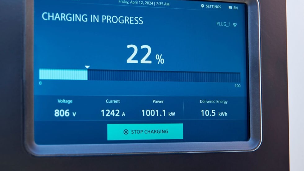 Simens 1 megawatt charging system.