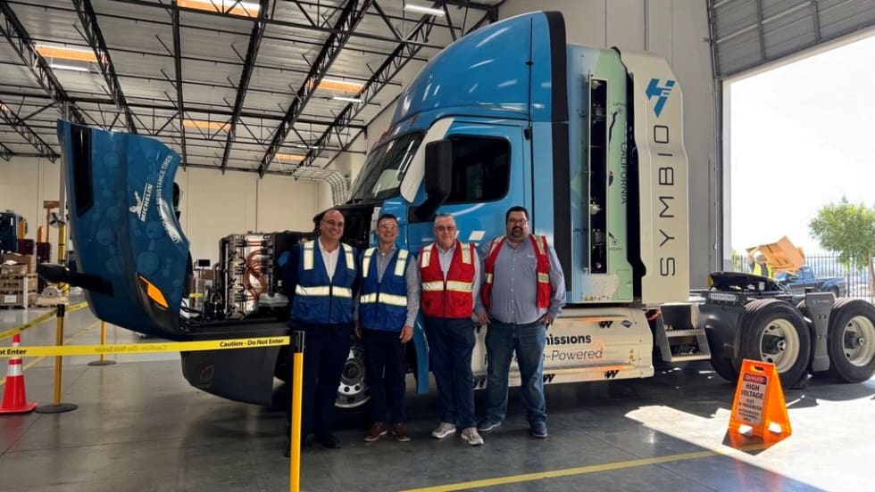 Talke-Symbio hydrogen drayage truck.